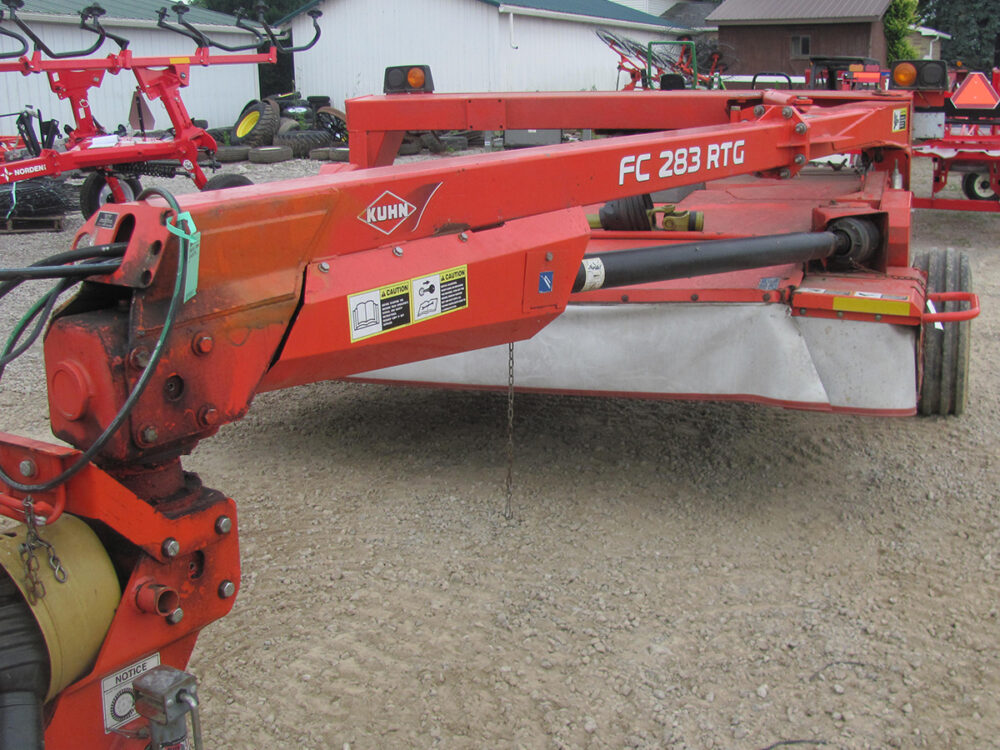 Used 9' Kuhns FC283RTG disc bine in an overall fair condition.