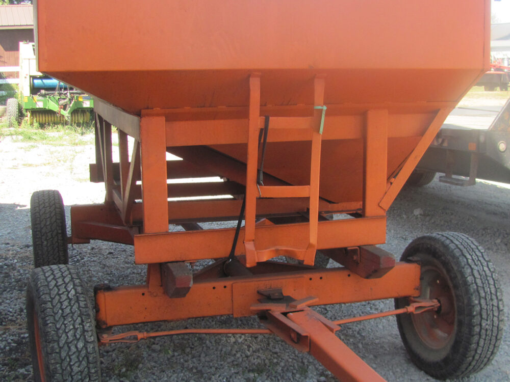 Used Gravity Wagon, average size with air tires, in good condition.
