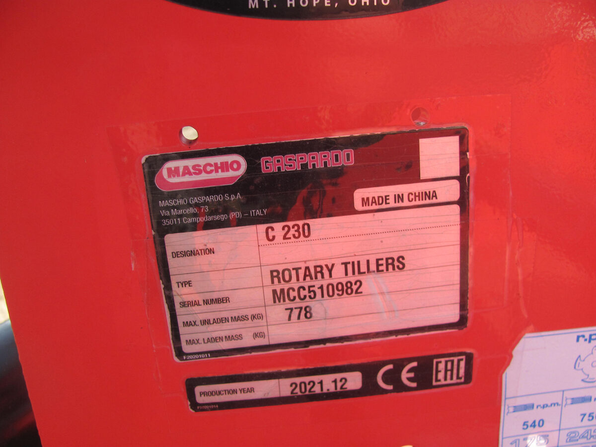 Used Maschio C230 tiller with cage roller and manual connection kit, in excellent condition.