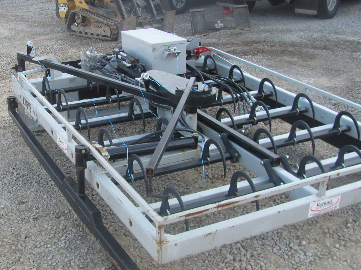Used KN 615 Tie Grabber in good condition, serial #G154560.