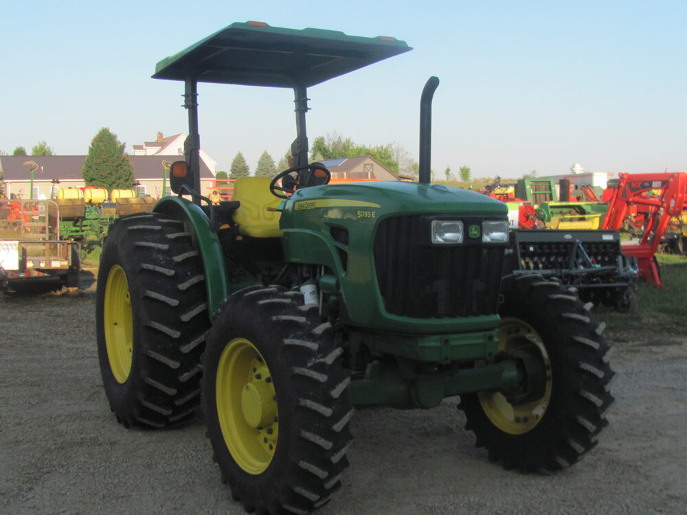 Used John Deere 5093E tractor with canopy, 4-wheel drive, nice sharp machine, serial #1LV5093ECDY510524.