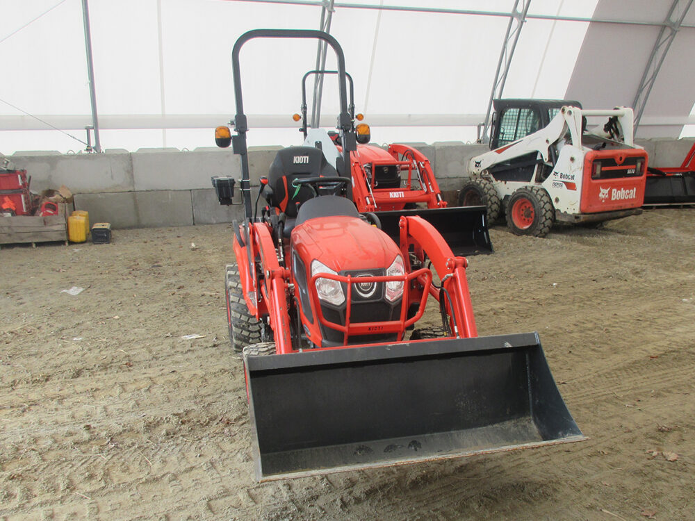 Used Kioti CS2520HST tractor with hydrostatic transmission, R14 tires, 24 HP, 1,554 lb weight, serial #SY88M0095, includes SL2420 loader with 48" QA bucket, loader serial #RLJ1M1698.