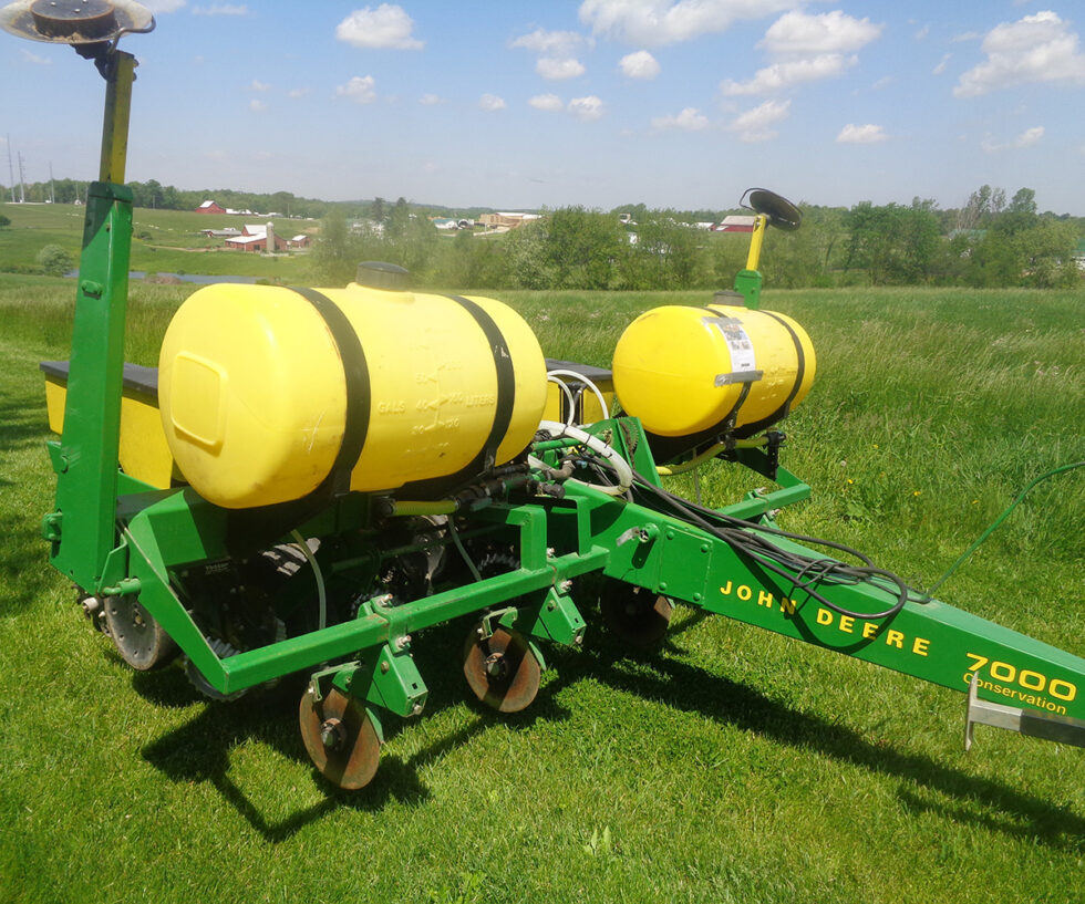 Corn Planter (John Deere 7000