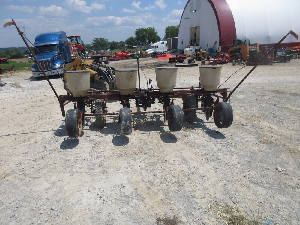 Used equipment: Corn planter in fair condition.