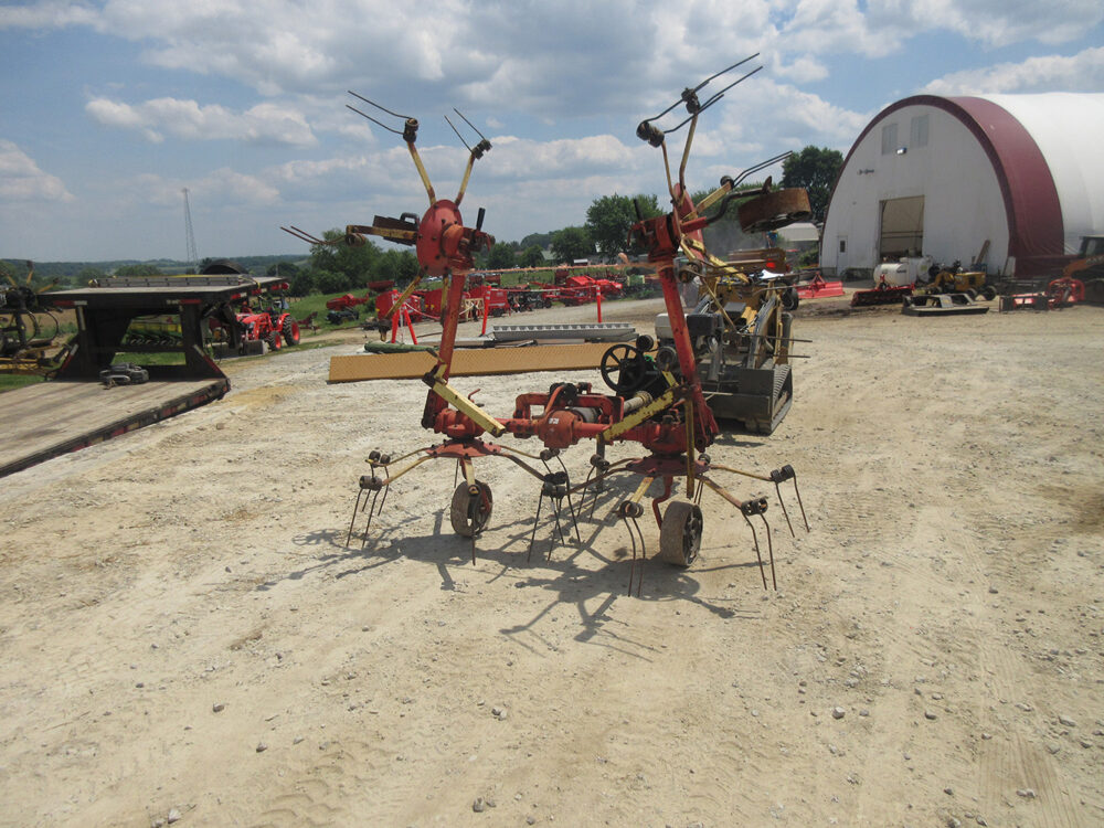 Used equipment: WT-21 tedder with engine and steel wheels; tension spring is broken.
