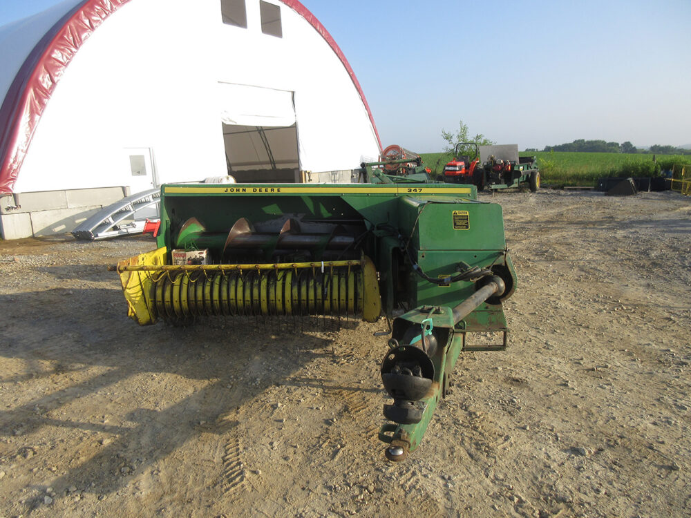SQUARE BALER (JD 347