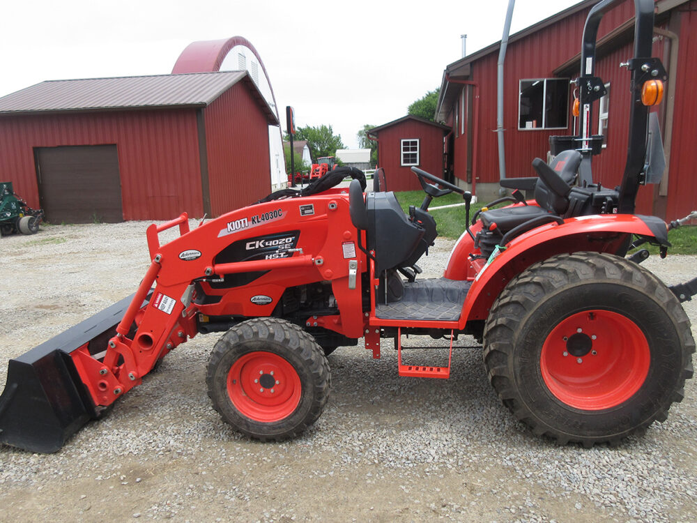 Used equipment: Kioti CK4020 SEHST tractor with loader, ROPS, 40 HP, hydrostatic drive, R14 ballasted tires, third-function hydraulic kit, serial numbers 250203878 (loader) and RA4BA0068 (tractor)