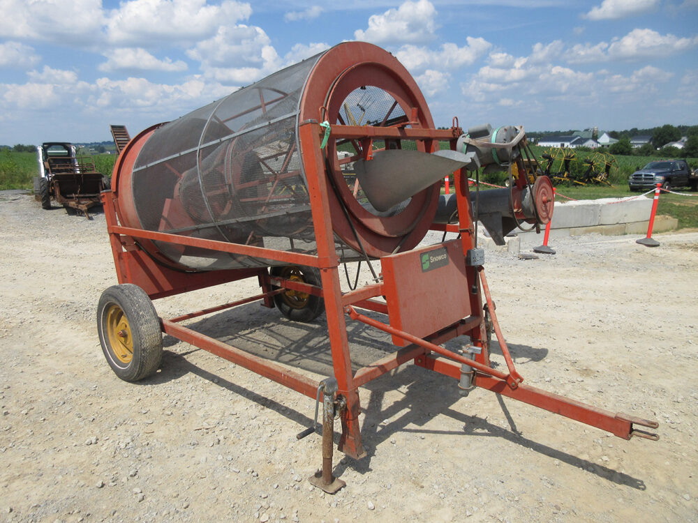 Used equipment: Snowco grain cleaner with a 220-volt electric motor, 8" feed auger, self-leveling jack stands, serial number R6002213GG788.